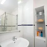 Coronado 136 Menyber Apartman *